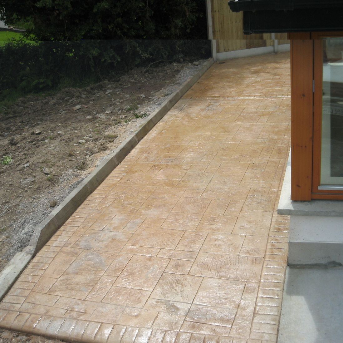 ROYAL ASHLER SLATE COAST CREAM & TAN RELEASE AGENT FOOTPATH