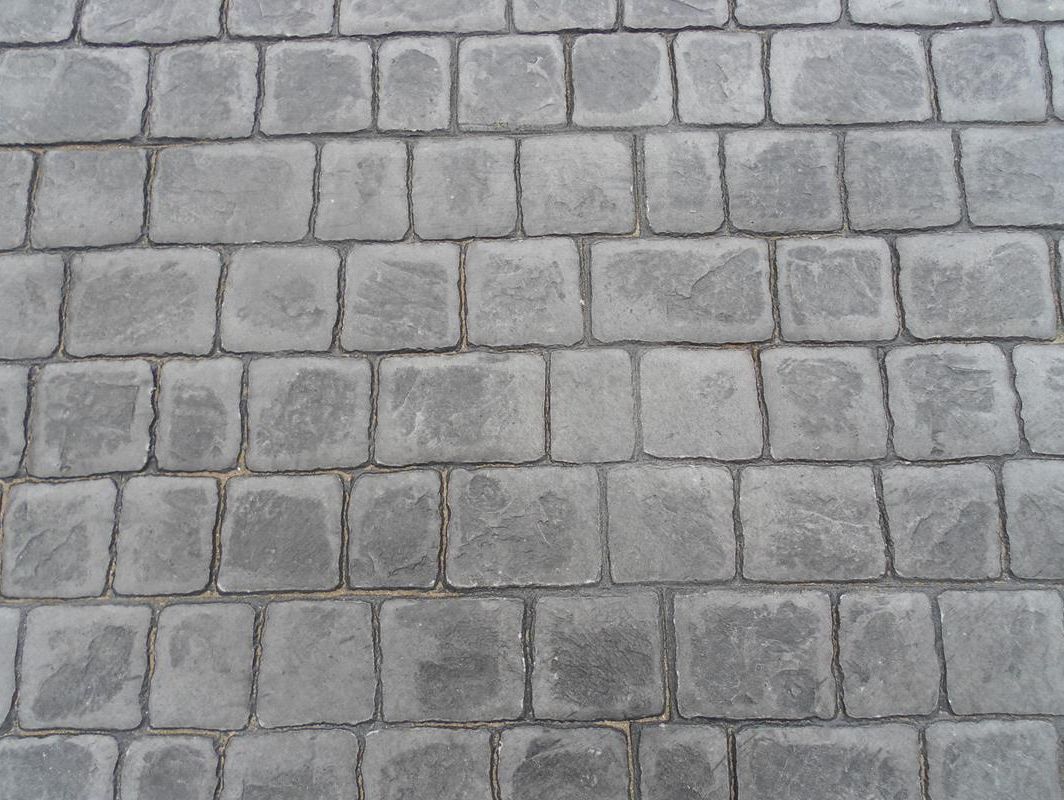 SLATE COBBLESTONE DEEP JOINT